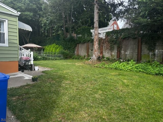 35 Montclair Ave, Clifton City, NJ 07011