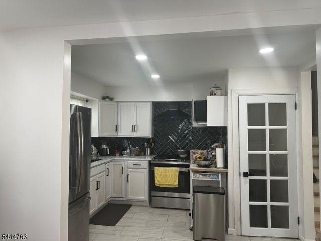 35 Montclair Ave, Clifton City, NJ 07011