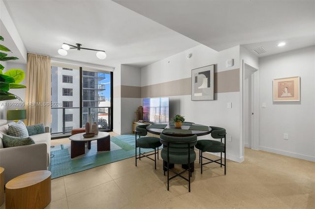 11 NE 6th St 1611, Miami, FL 33132