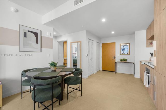 11 NE 6th St 1611, Miami, FL 33132