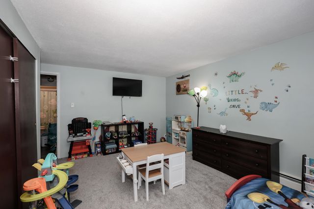 13 Silvestri Cir Unit 7, Derry, NH 03038