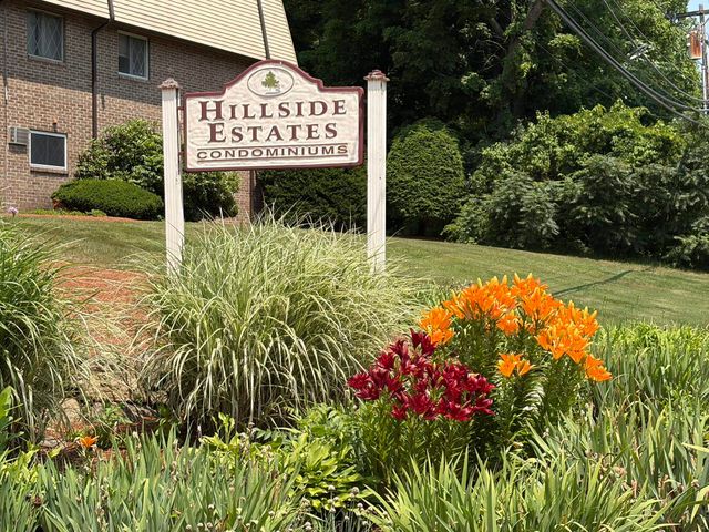 13 Silvestri Cir Unit 7, Derry, NH 03038