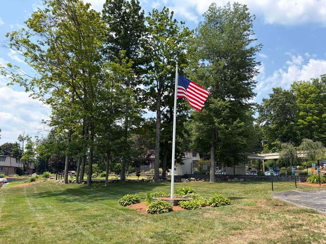 13 Silvestri Cir Unit 7, Derry, NH 03038