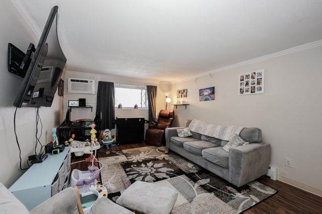 13 Silvestri Cir Unit 7, Derry, NH 03038