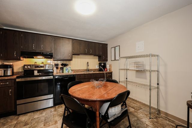 13 Silvestri Cir Unit 7, Derry, NH 03038