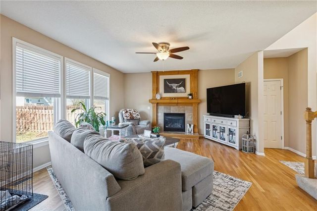 720 N Mulberry Street, Gardner, KS 66030