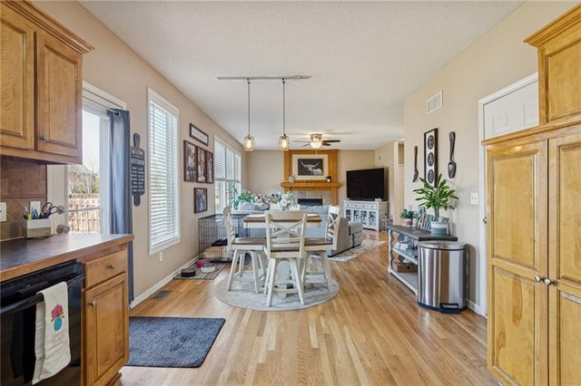 720 N Mulberry Street, Gardner, KS 66030