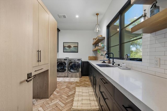 7006 Rutherford Canyon Rd, Loomis, CA 95650