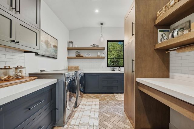 7006 Rutherford Canyon Rd, Loomis, CA 95650