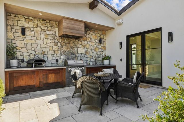 7006 Rutherford Canyon Rd, Loomis, CA 95650