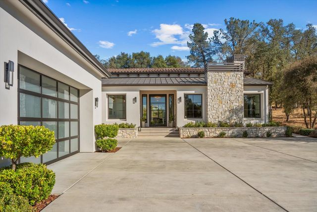 7006 Rutherford Canyon Rd, Loomis, CA 95650