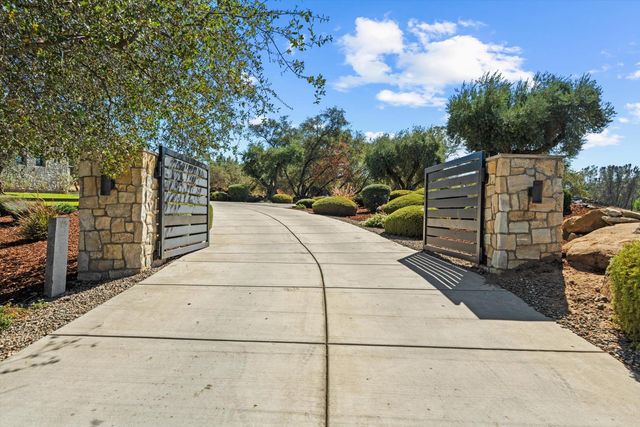 7006 Rutherford Canyon Rd, Loomis, CA 95650