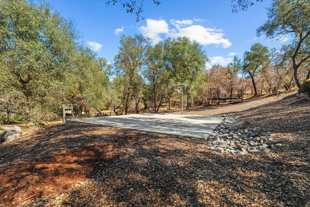 7006 Rutherford Canyon Rd, Loomis, CA 95650