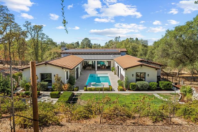 7006 Rutherford Canyon Rd, Loomis, CA 95650