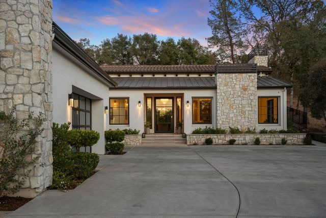 7006 Rutherford Canyon Rd, Loomis, CA 95650