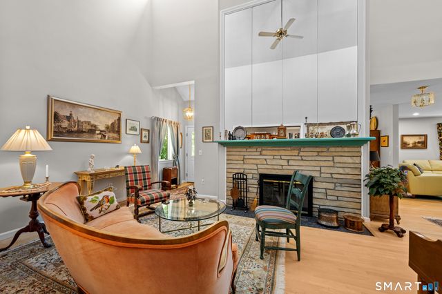 15 Rose Ridge Court, Stonington, CT 06379