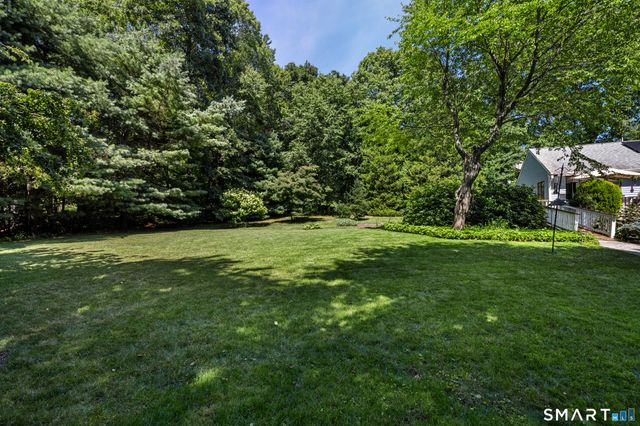15 Rose Ridge Court, Stonington, CT 06379