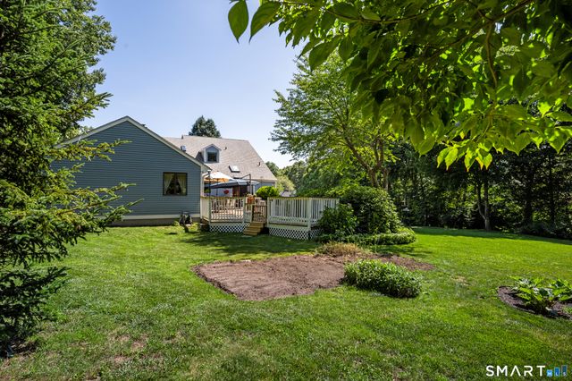 15 Rose Ridge Court, Stonington, CT 06379