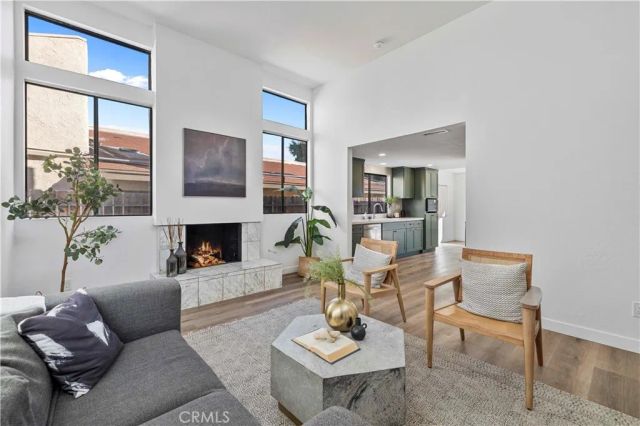 21108 Mayall, Chatsworth, CA 91311