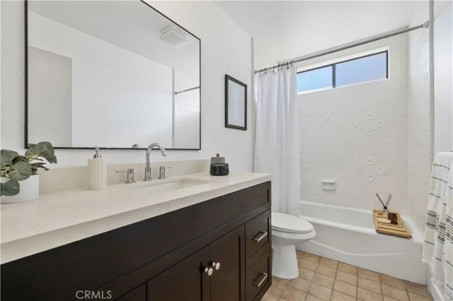 21108 Mayall, Chatsworth, CA 91311