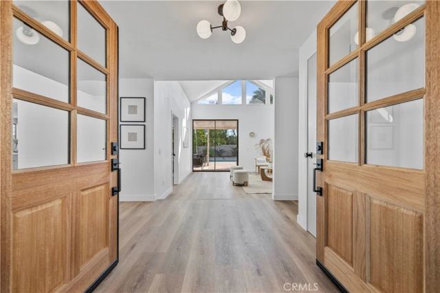 21108 Mayall, Chatsworth, CA 91311