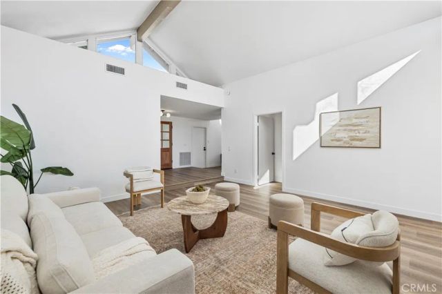 21108 Mayall, Chatsworth, CA 91311