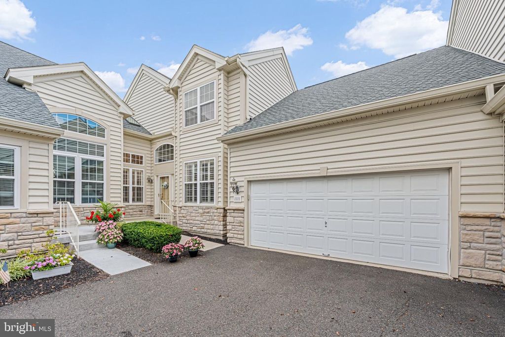 1111 MANCHESTER CT #79, WARRINGTON, PA 18976 — exterior