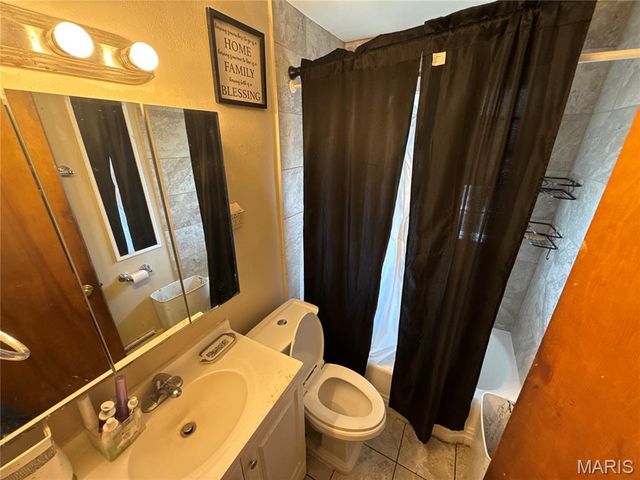 3413 Saint Henry Lane, Bel Ridge, MO 63121