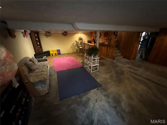 3413 Saint Henry Lane, Bel Ridge, MO 63121