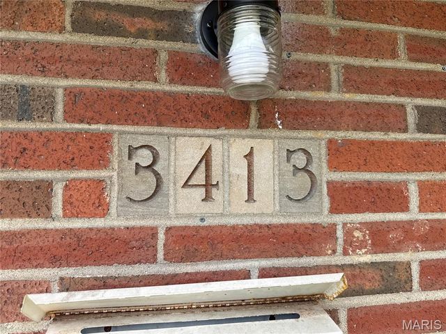 3413 Saint Henry Lane, Bel Ridge, MO 63121