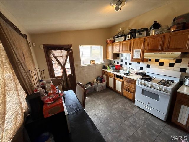 3413 Saint Henry Lane, Bel Ridge, MO 63121