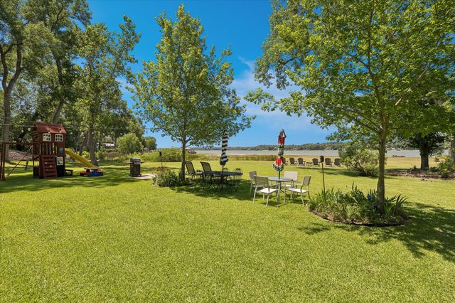 2435 E Lake Drive, Weatherford, TX 76087