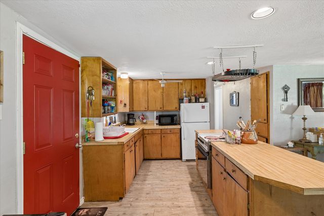 2435 E Lake Drive, Weatherford, TX 76087