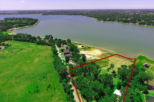 2435 E Lake Drive, Weatherford, TX 76087