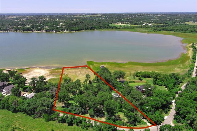 2435 E Lake Drive, Weatherford, TX 76087