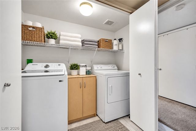 1520 Frank Aved Street 201, Las Vegas, NV 89110
