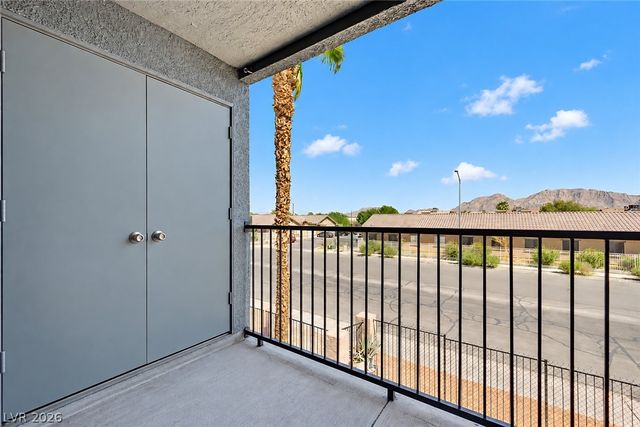 1520 Frank Aved Street 201, Las Vegas, NV 89110
