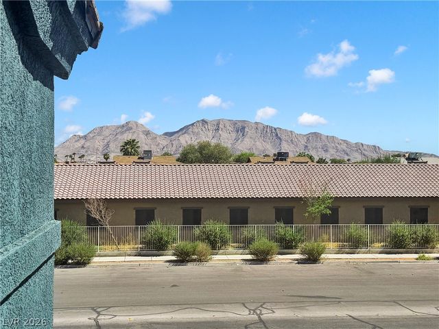 1520 Frank Aved Street 201, Las Vegas, NV 89110