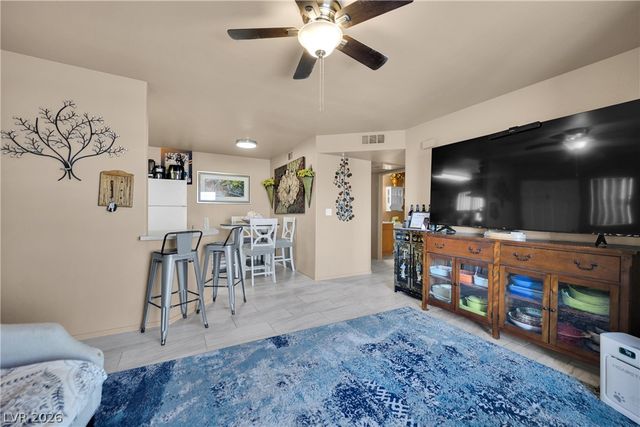1520 Frank Aved Street 201, Las Vegas, NV 89110