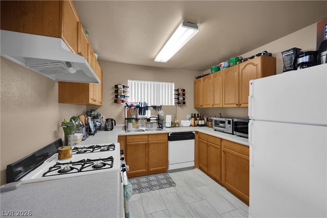 1520 Frank Aved Street 201, Las Vegas, NV 89110