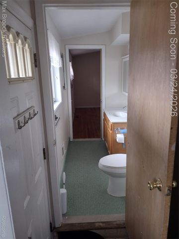 15151 Kenton Street, Oak Park, MI 48237