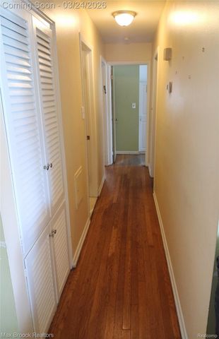 15151 Kenton Street, Oak Park, MI 48237