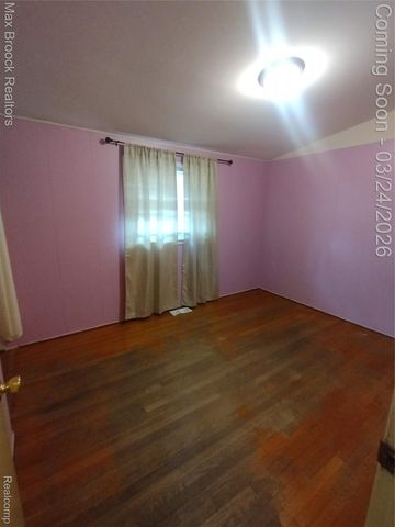 15151 Kenton Street, Oak Park, MI 48237