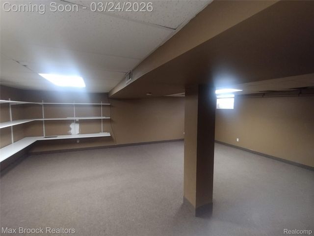 15151 Kenton Street, Oak Park, MI 48237