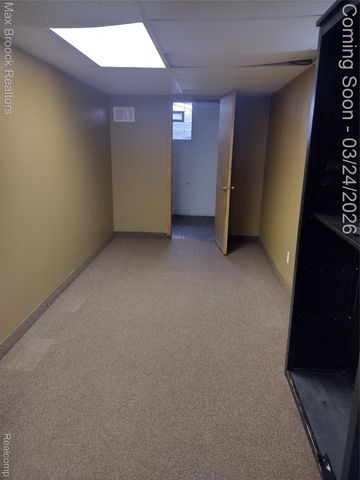 15151 Kenton Street, Oak Park, MI 48237