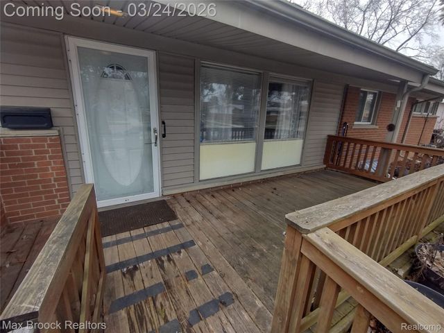 15151 Kenton Street, Oak Park, MI 48237