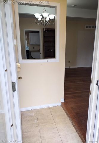 15151 Kenton Street, Oak Park, MI 48237