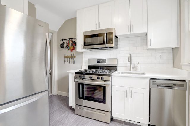 2139 S OXFORD ST, Arlington, VA 22204