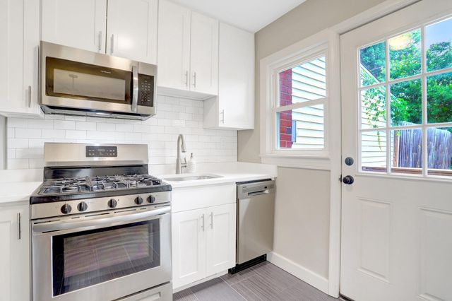 2139 S OXFORD ST, Arlington, VA 22204