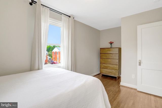 2139 S OXFORD ST, Arlington, VA 22204